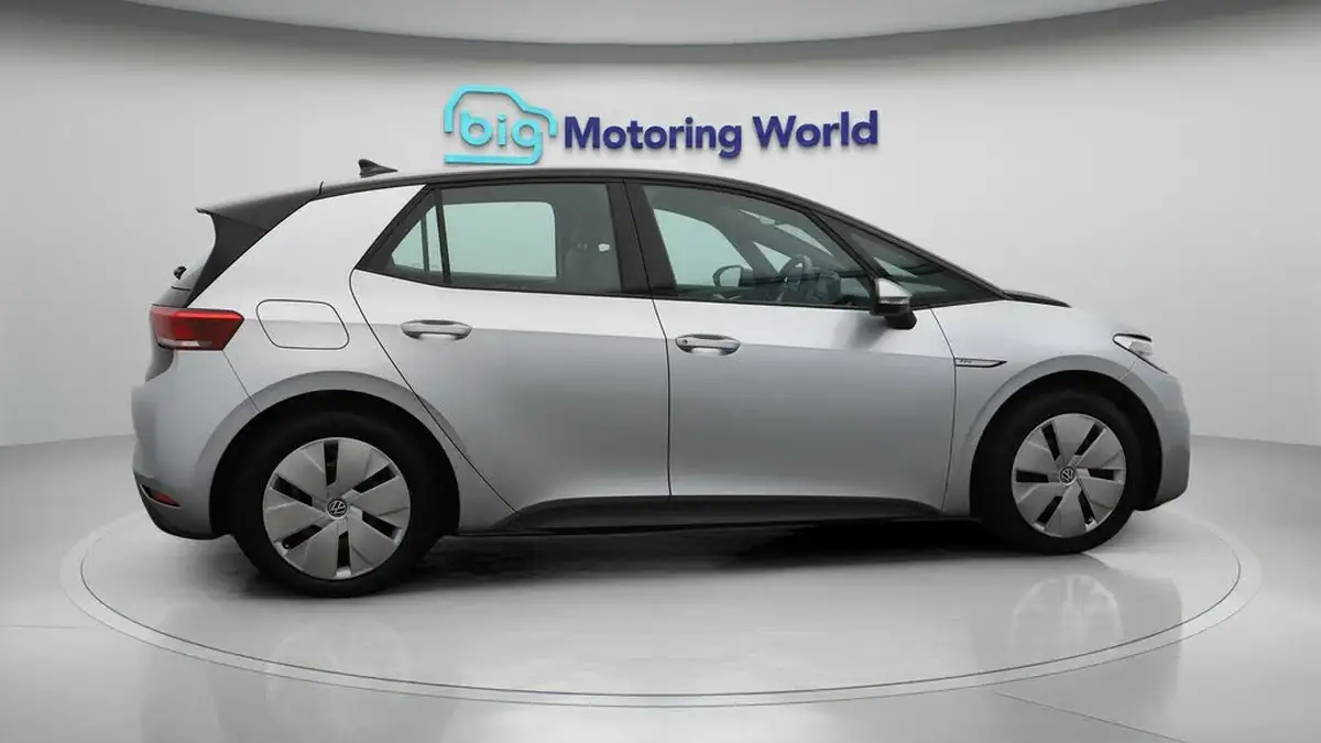 2020-volkswagen-id3-e-life-big-8