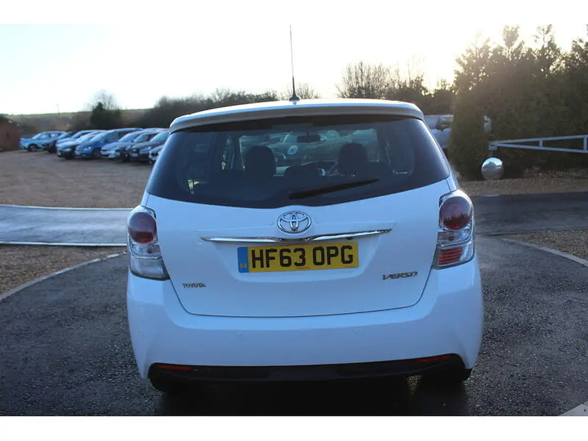 2013-toyota-verso-18-icon-big-9