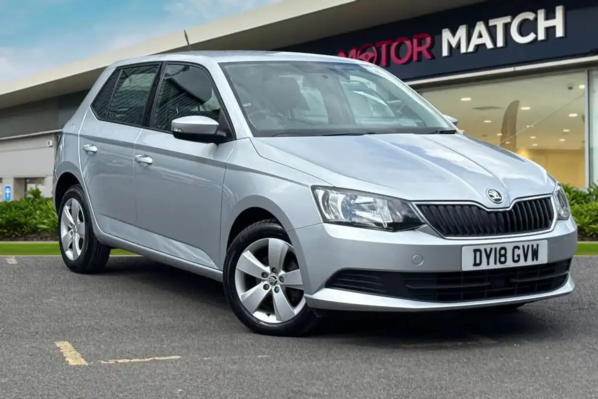 2018-skoda-fabia-10-tsi-se-95ps-ss-hatchback-big-0