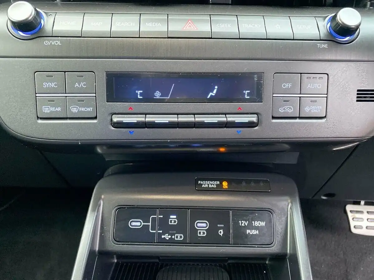 2024-hyundai-kona-16-gdi-n-line-141ps-dct-big-23