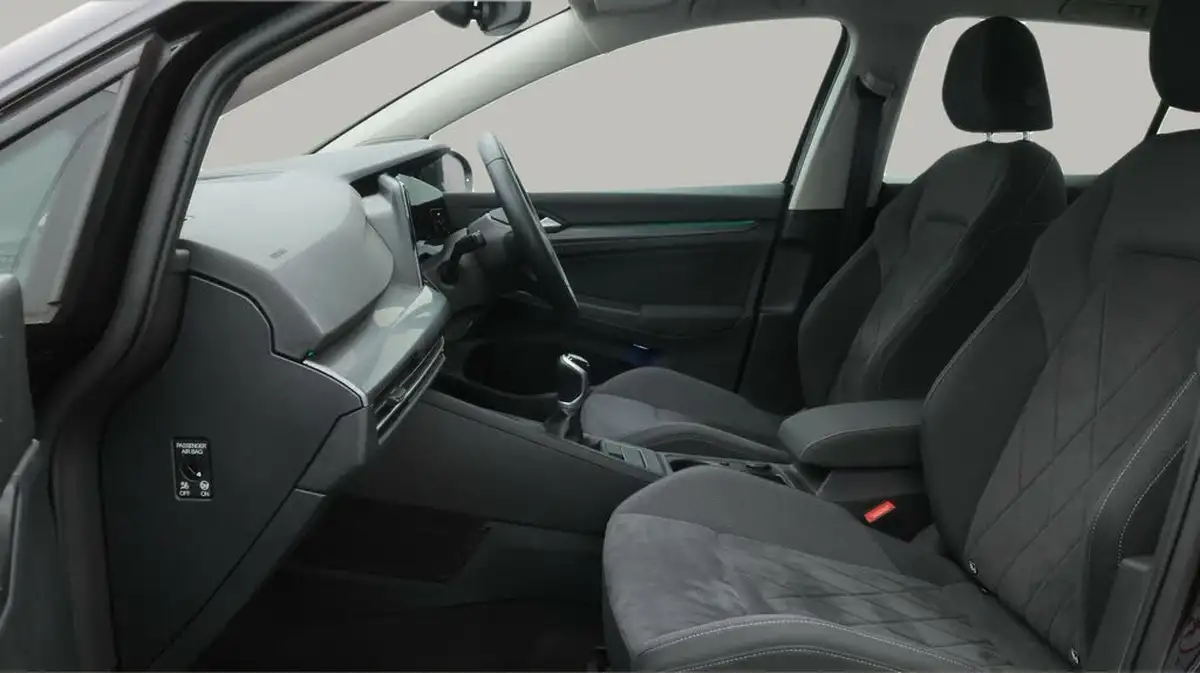2021-volkswagen-golf-15-tsi-style-150ps-hatchback-big-14
