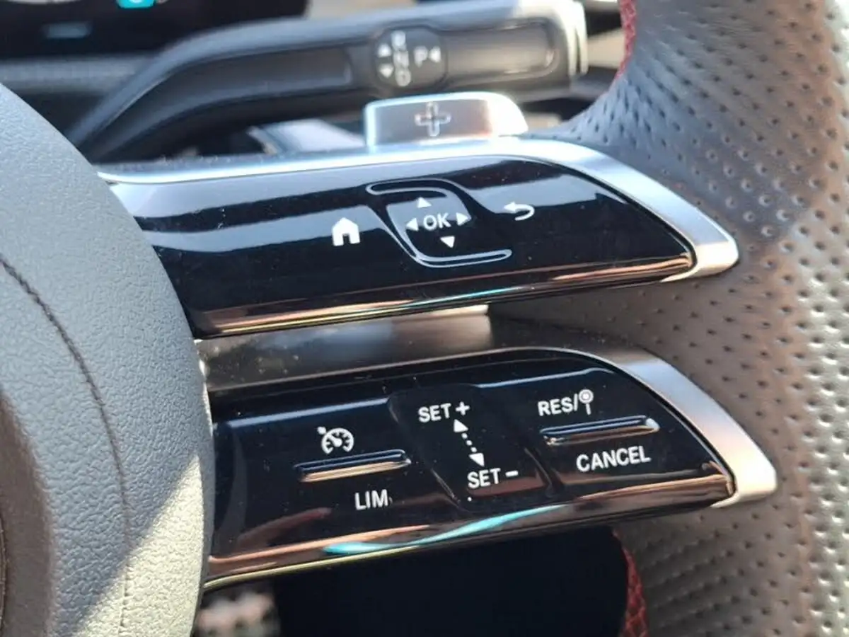 2024-mercedes-benz-a-class-20d-a200d-amg-line-premium-hatchback-5d-big-11