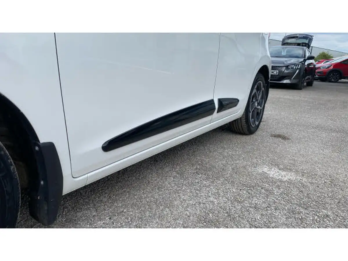 2022-honda-jazz-15-i-mmd-ex-107ps-big-17