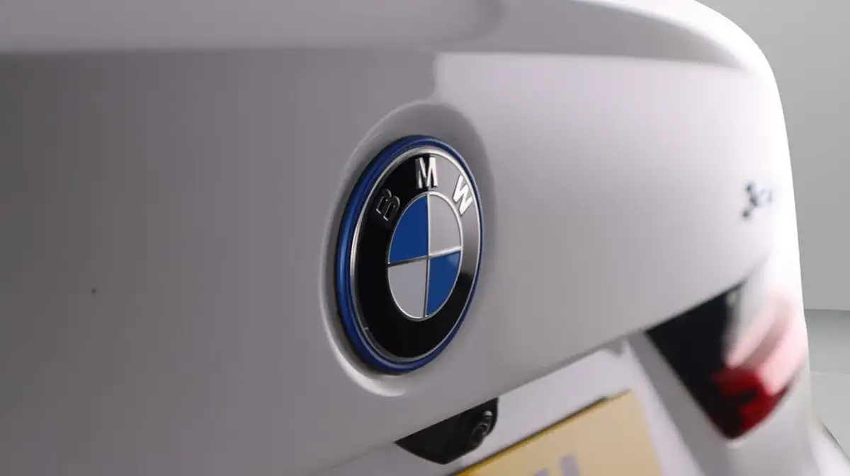 2022-bmw-3-series-20-330e-m-sport-pro-pack-saloon-4d-big-19