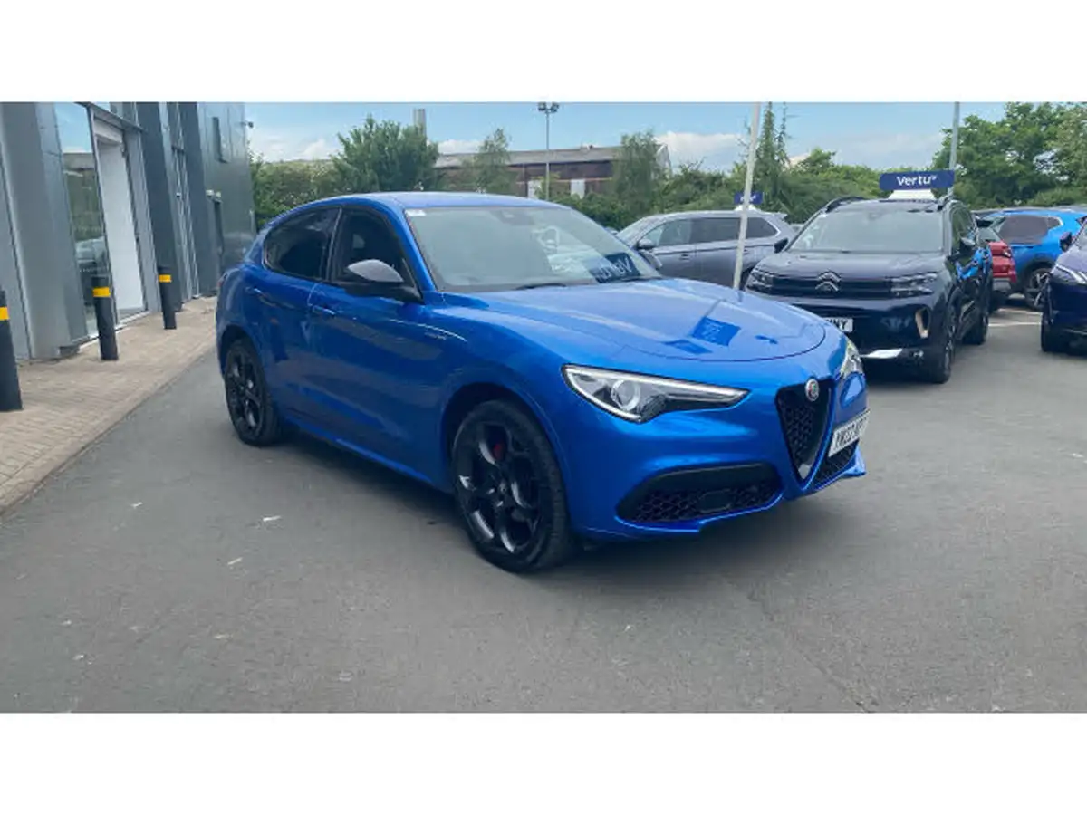 2022-alfa-romeo-stelvio-20-veloce-big-26
