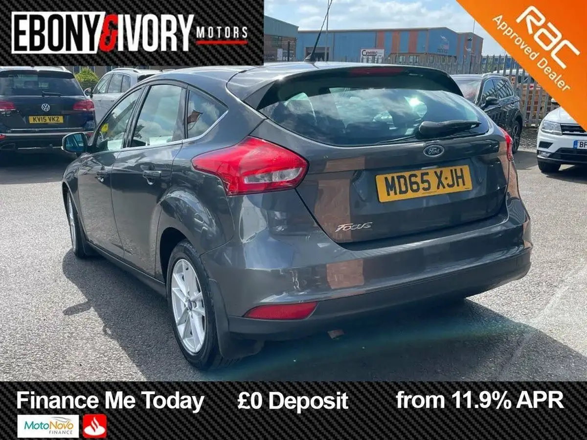 2015-ford-focus-15tdci-zetec-120ps-hatchback-big-3