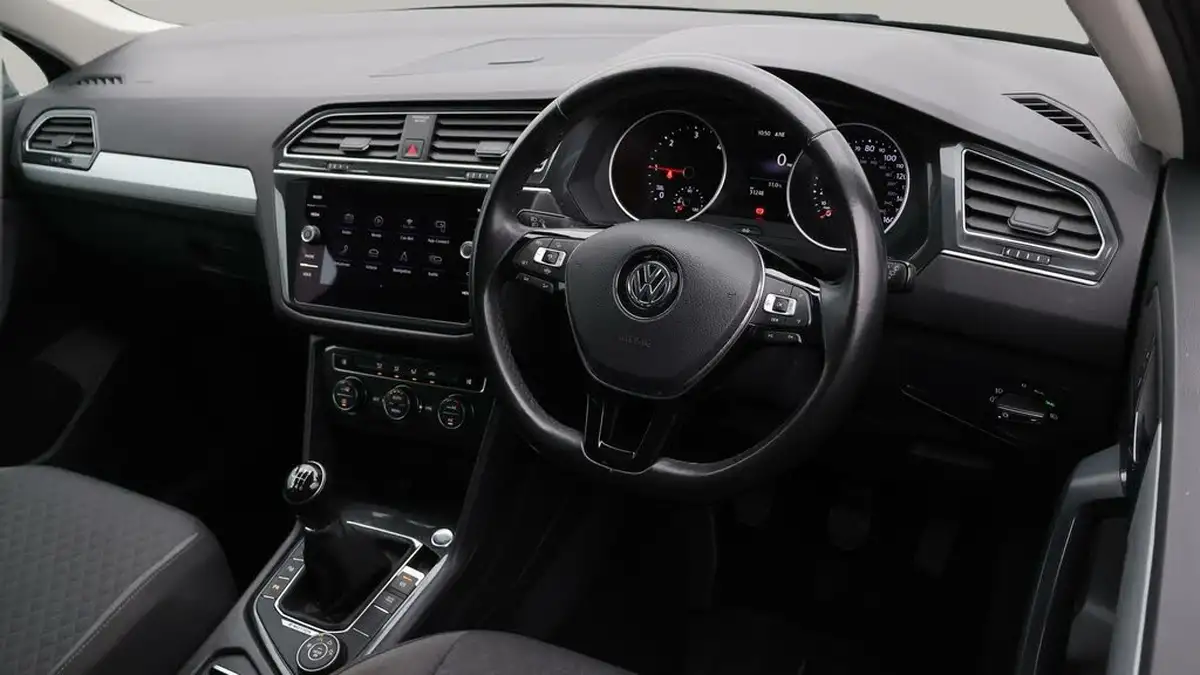 2019-volkswagen-tiguan-20tdi-r-line-tech-150ps-4motion-dsg-big-47
