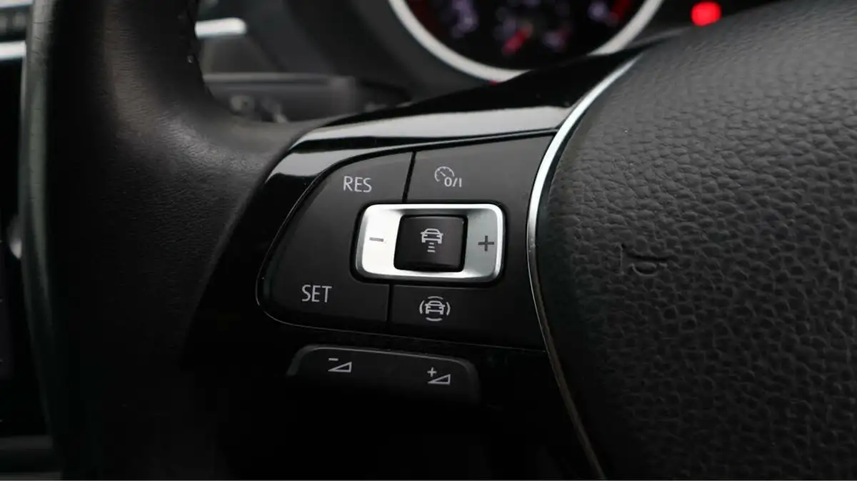 2019-volkswagen-tiguan-20tdi-r-line-tech-150ps-4motion-dsg-big-23
