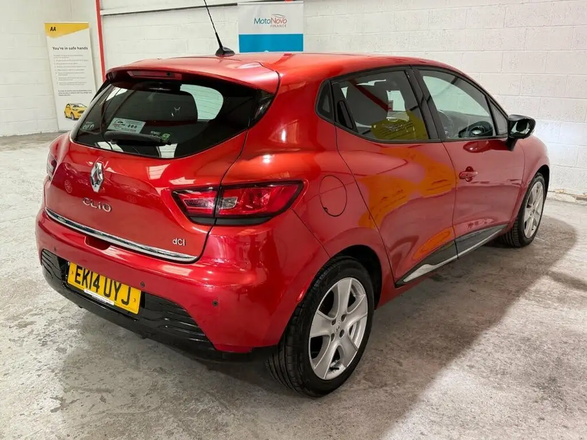 2014-renault-clio-15td-dynamique-medianav-edc-auto-big-5
