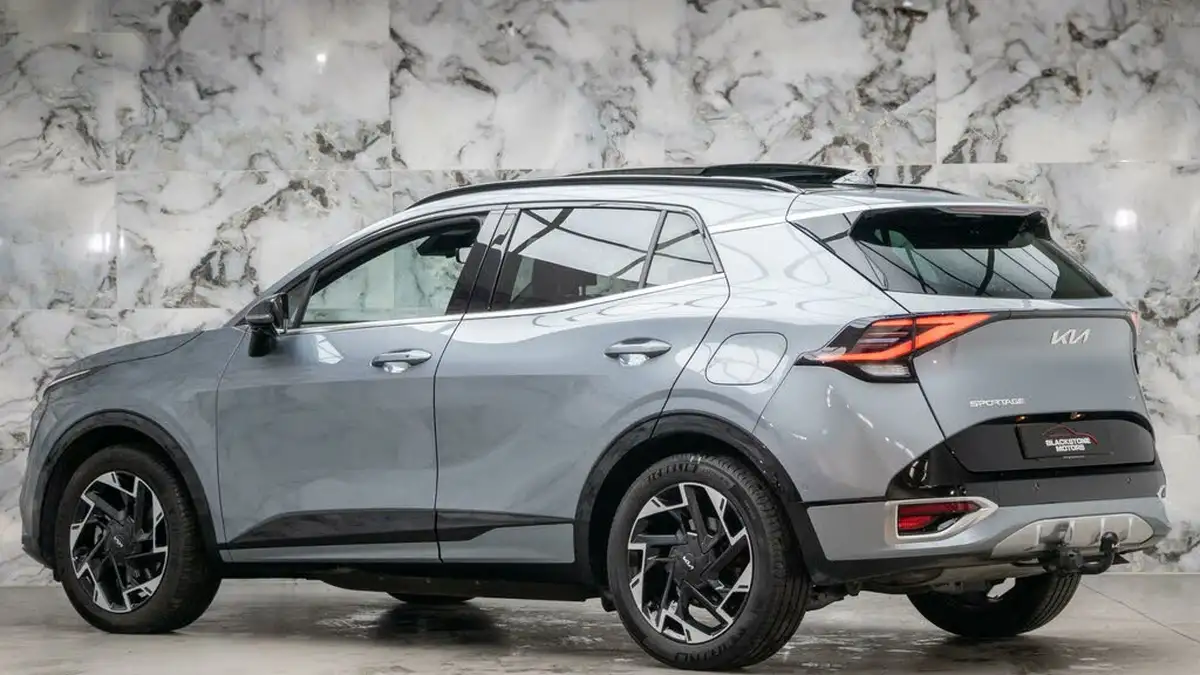 2023-kia-sportage-16-t-gdi-gt-line-s-261bhp-awd-phev-auto-big-5
