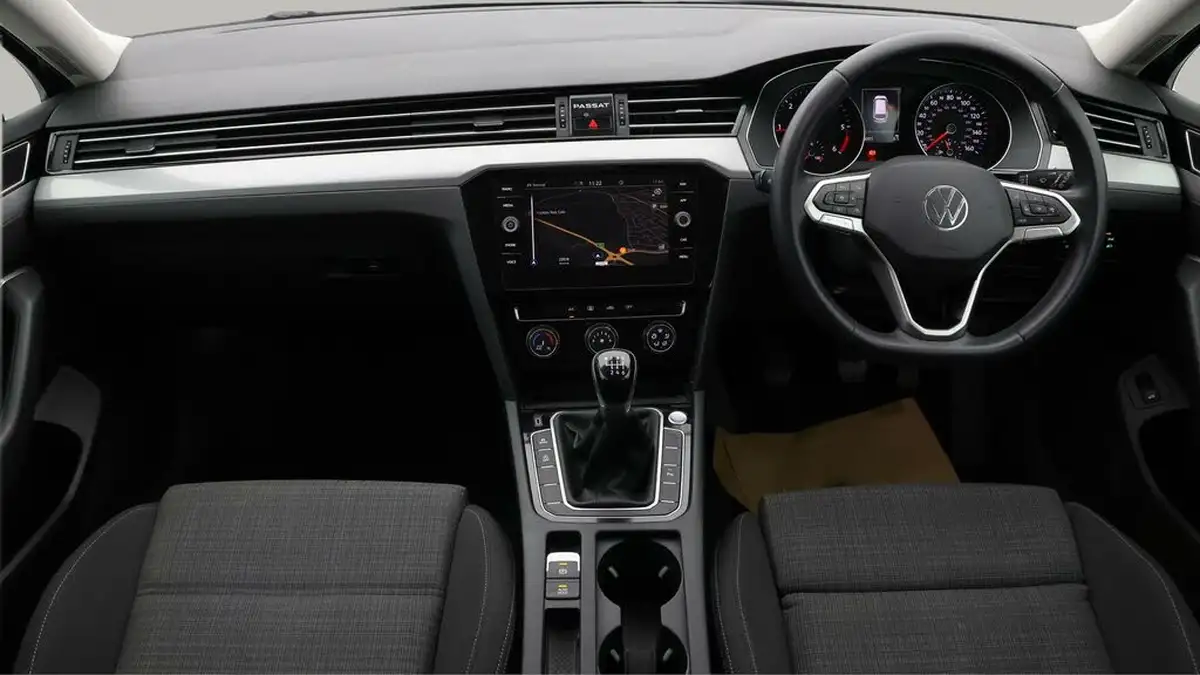 2021-volkswagen-passat-20tdi-se-nav-150ps-estate-5d-big-12