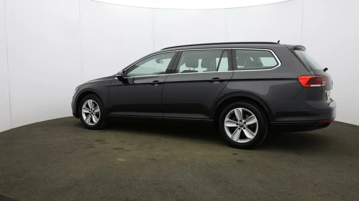 2021-volkswagen-passat-20tdi-se-nav-150ps-estate-5d-big-64