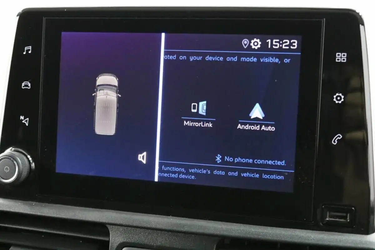 2020-peugeot-partner-15-bluehdi-1000-professional-100ps-eu6dt-panel-big-38