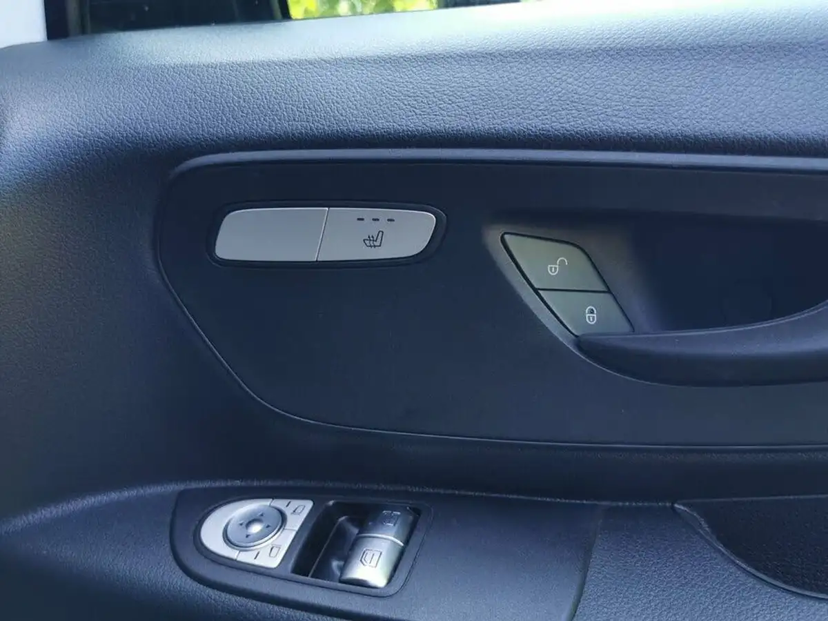 2022-mercedes-benz-vito-e-progressive-l2-big-17