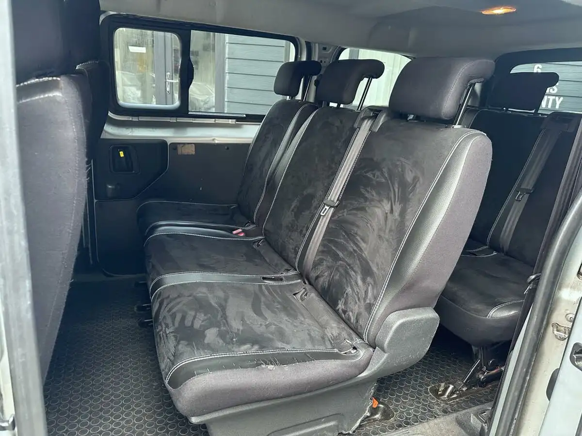 2017-toyota-proace-verso-16d-shuttle-big-21