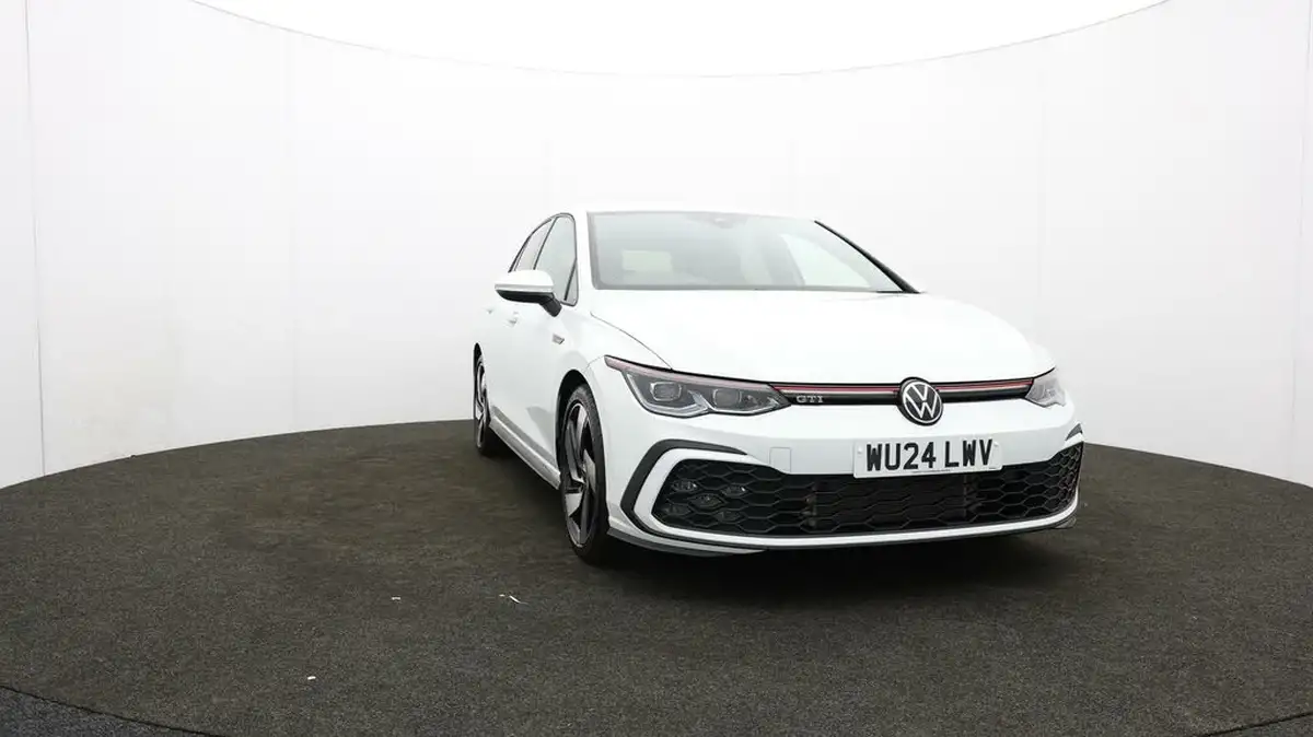 2024-volkswagen-golf-20-tsi-gti-245ps-big-44