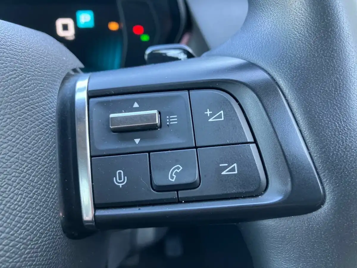 2022-citroen-c5-x-12-puretech-shine-big-18