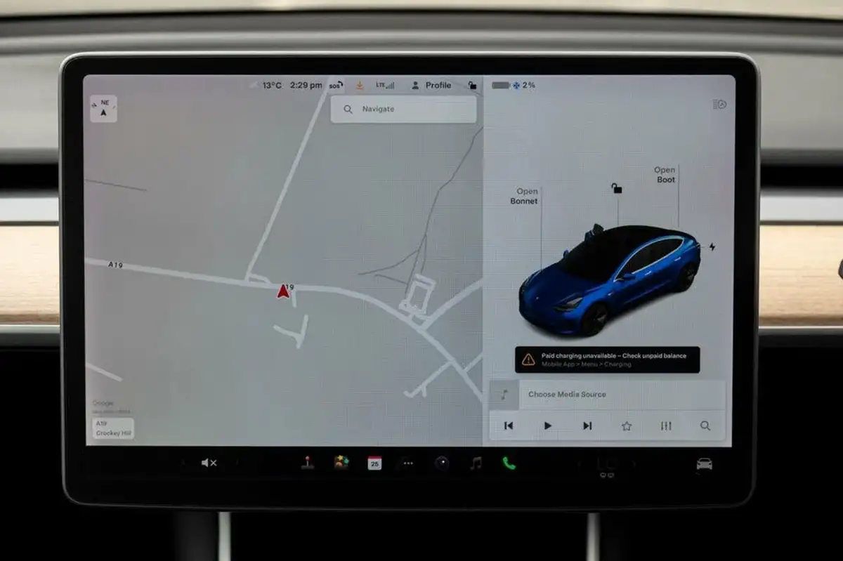 2020-tesla-model-3-e-standard-plus-big-13