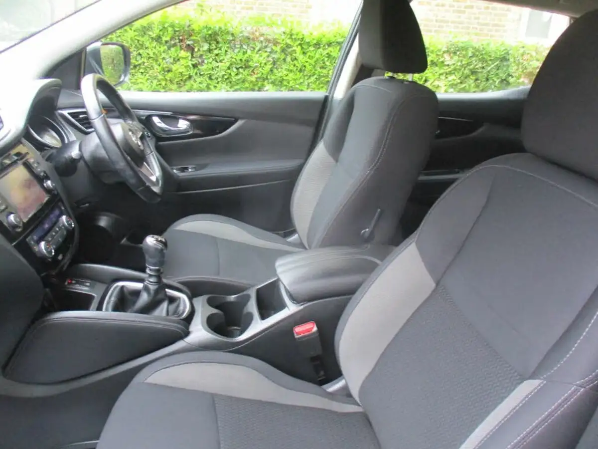 2020-nissan-qashqai-13-dig-t-acenta-premium-140ps-big-35