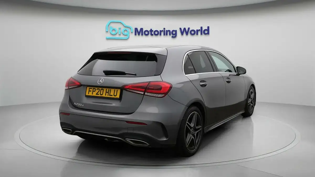 2020-mercedes-benz-a-class-20d-a200d-amg-line-hatchback-5d-big-7