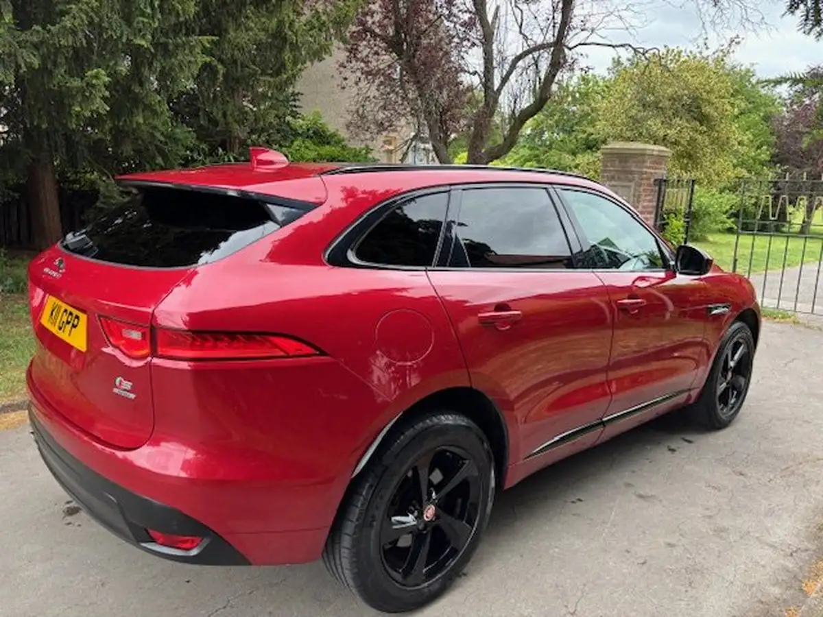 2017-jaguar-f-pace-20-i4d-r-sport-180ps-awd-ss-auto-big-4