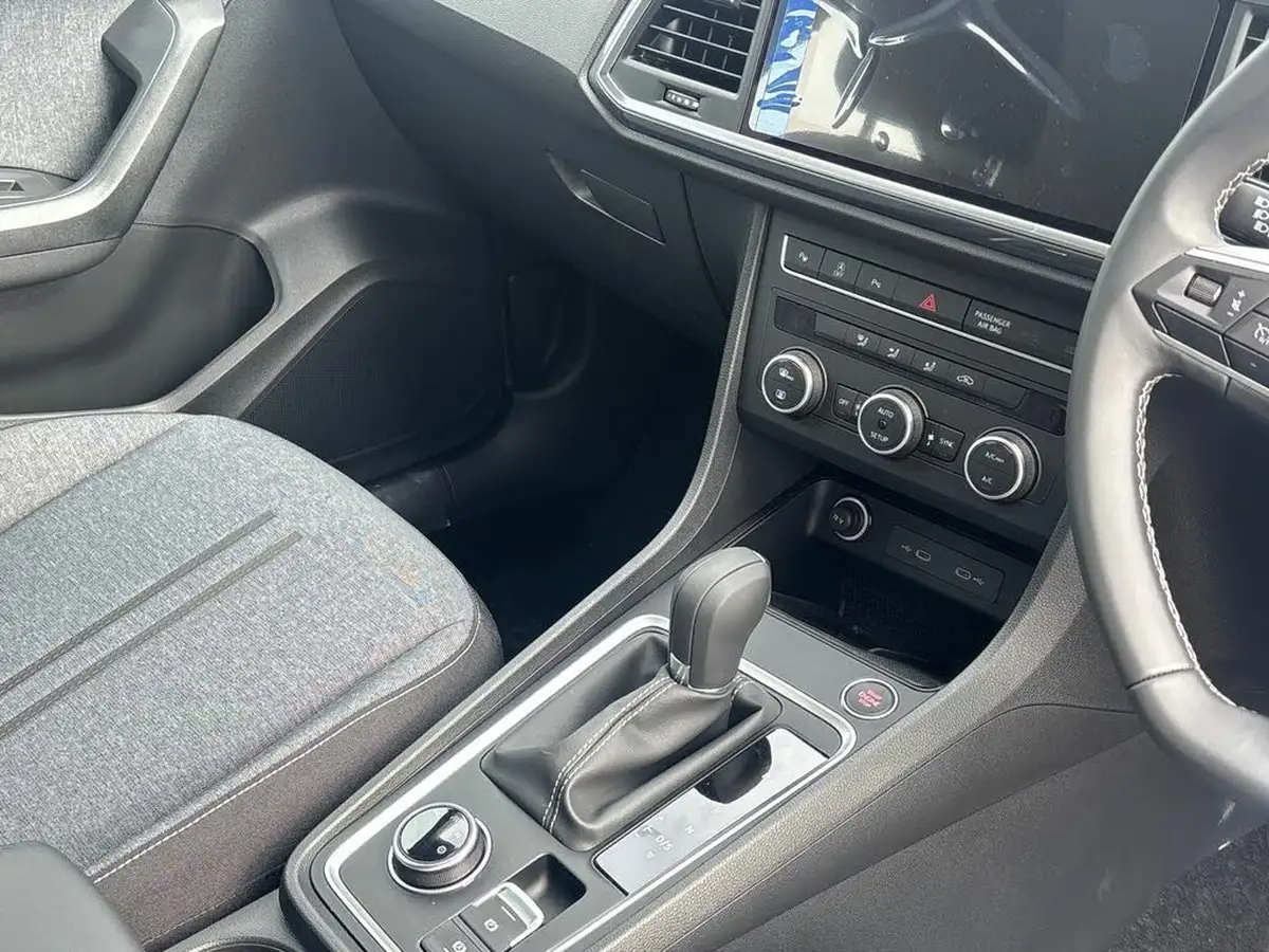 2025-seat-ateca-15-ecotsi-se-technology-dsg-big-26