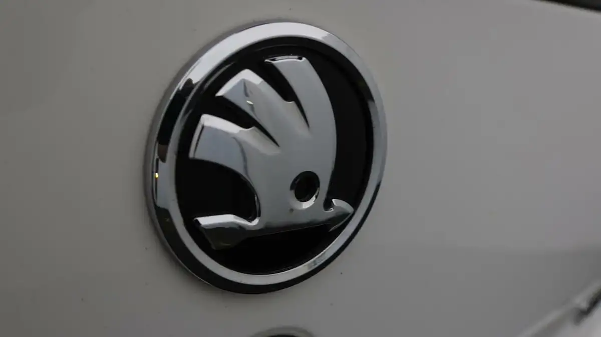 2019-skoda-citigo-10-colour-edition-5d-big-19