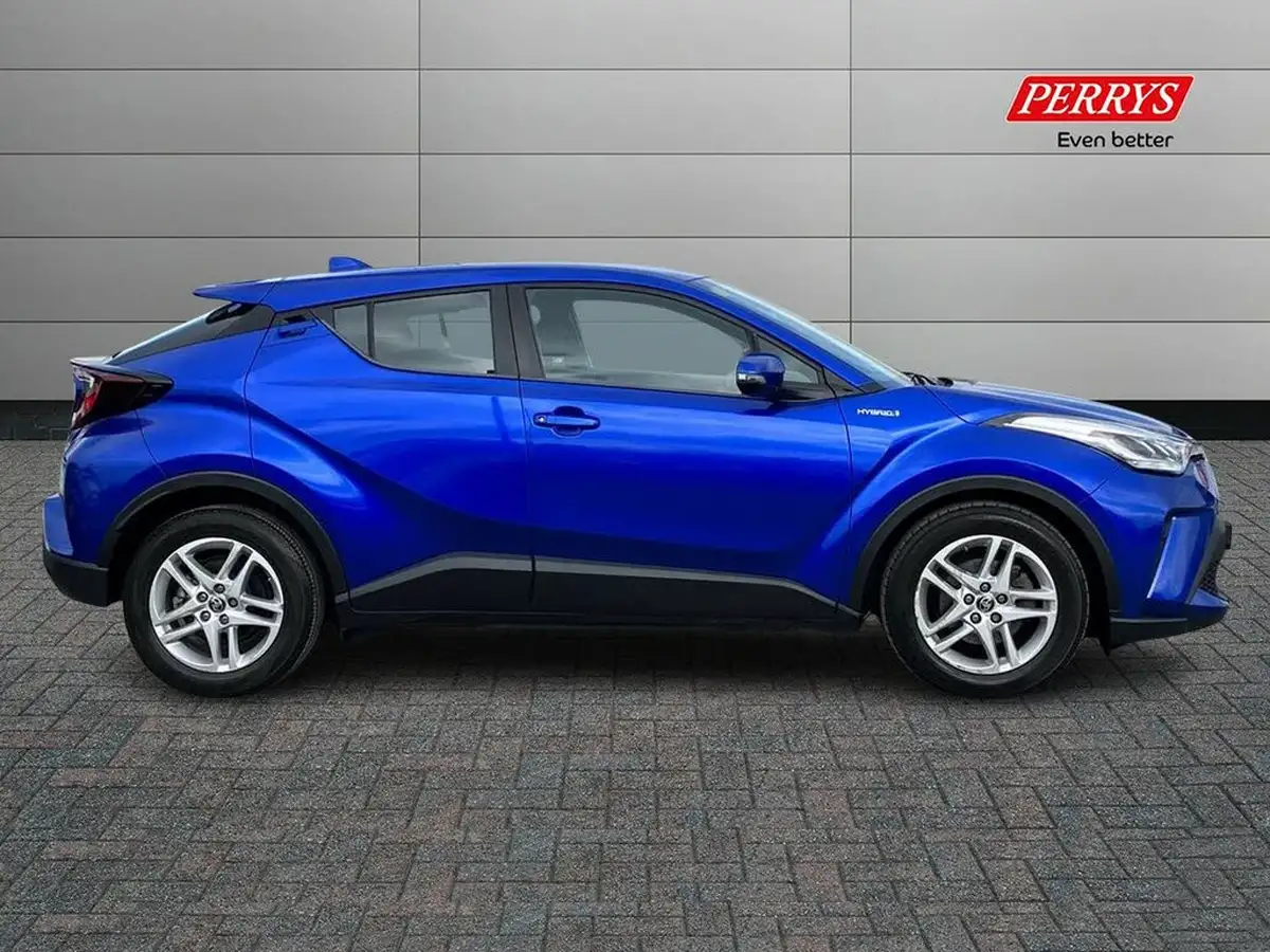 2020-toyota-c-hr-18-vvt-i-icon-parking-pack-big-2