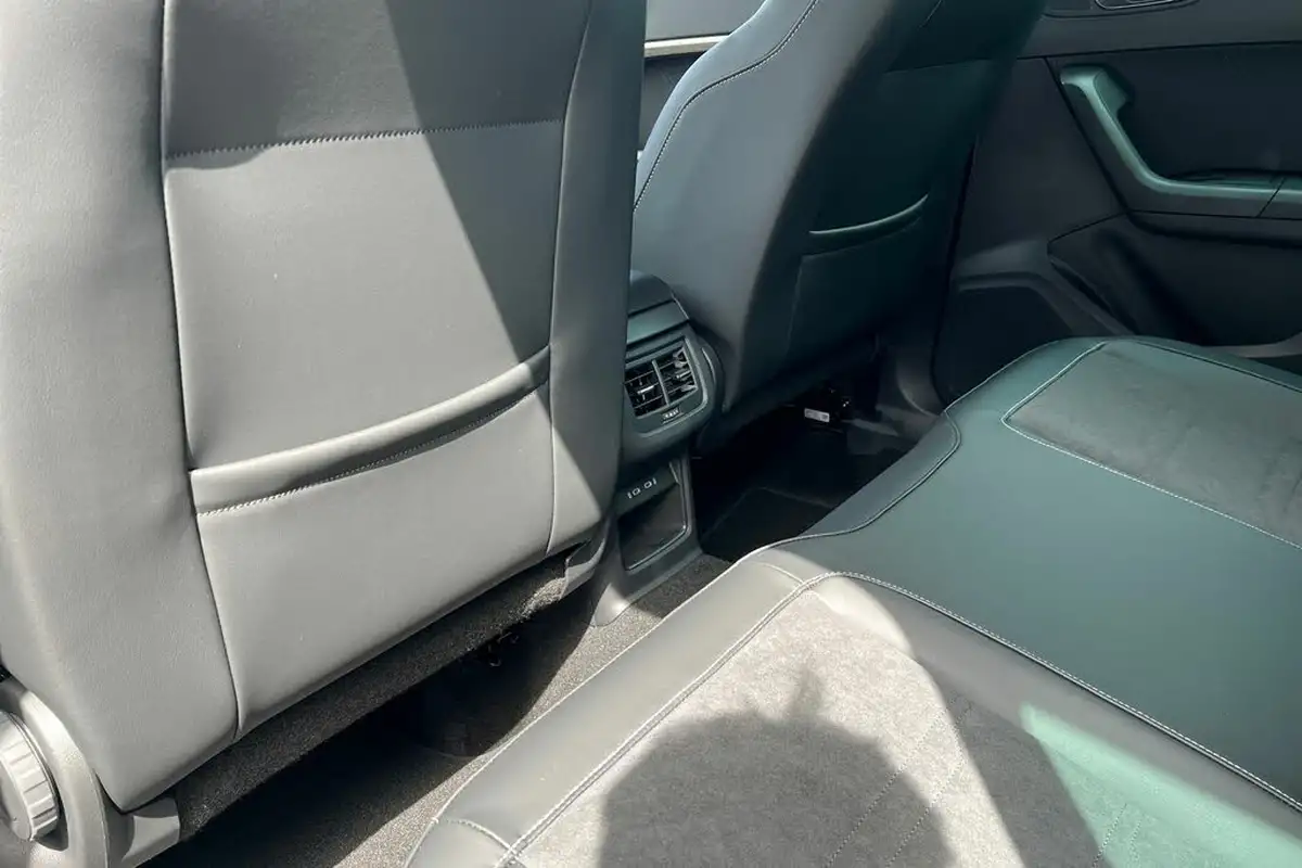 2025-seat-ateca-15-ecotsi-xperience-dsg-big-26