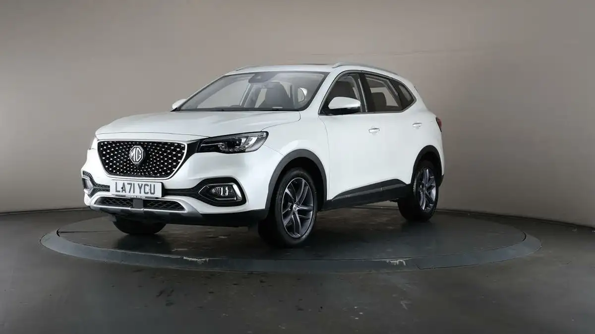 2022-mg-hs-15t-gdi-exclusive-162ps-big-43