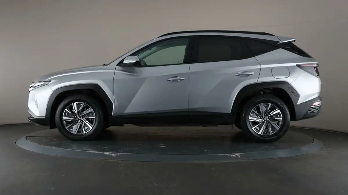 2022-hyundai-tucson-16-t-gdi-se-connect-150ps-big-34