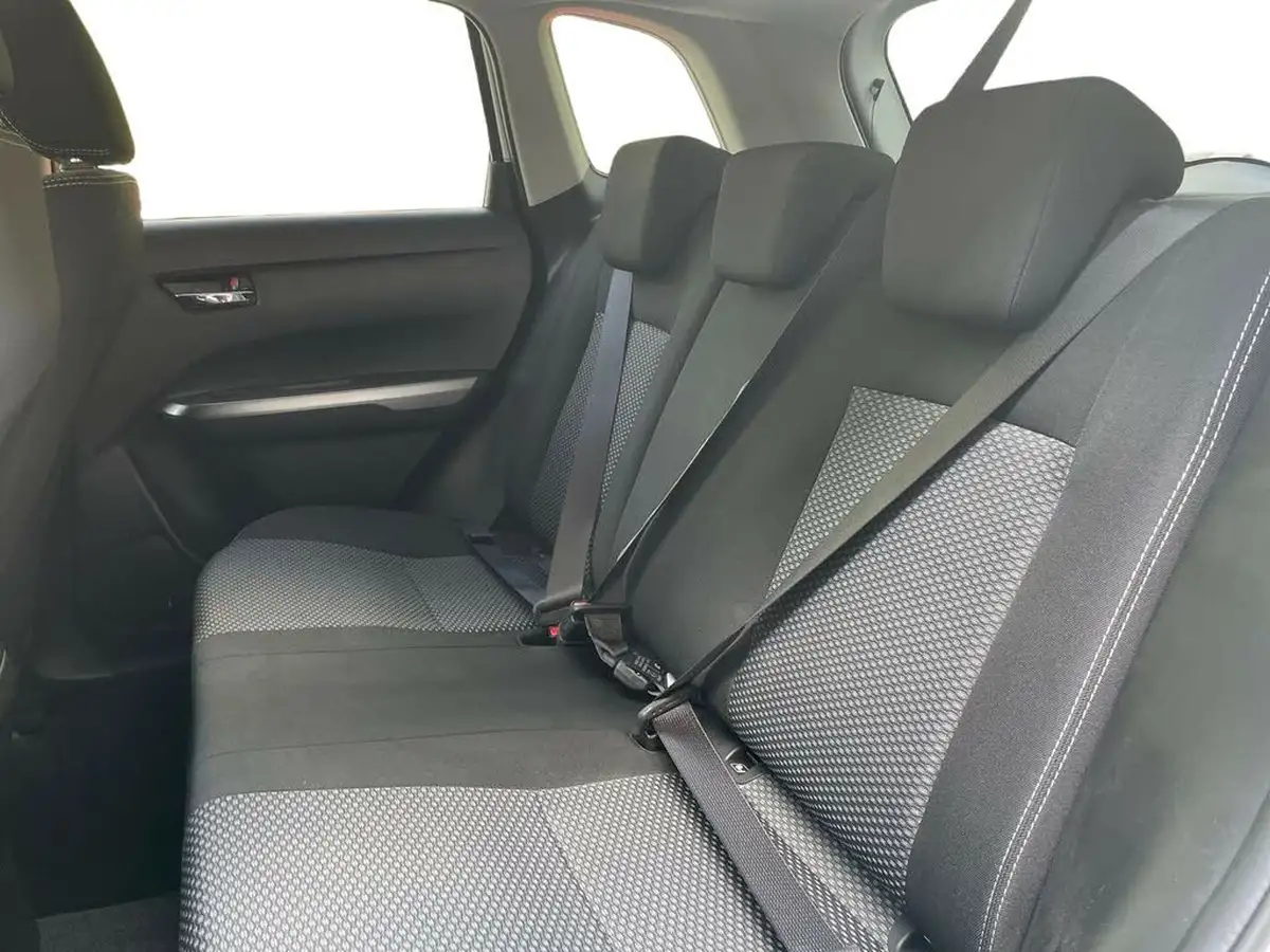 2022-suzuki-vitara-14-boosterjet-sz-t-big-10