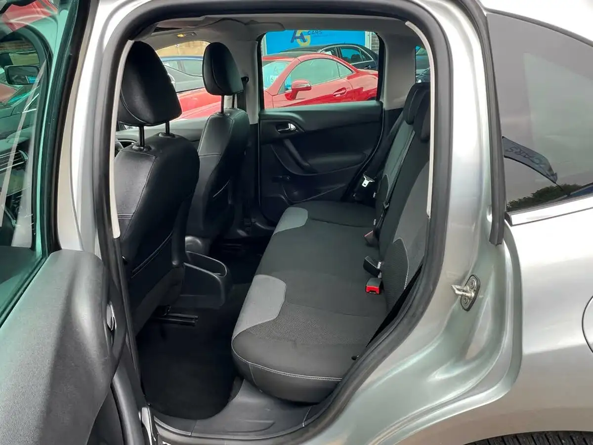 2011-citroen-c3-14-connexion-big-43