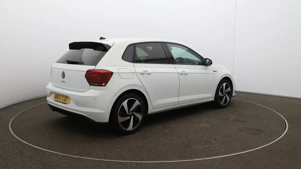 2021-volkswagen-polo-20-tsi-gti-207ps-big-51
