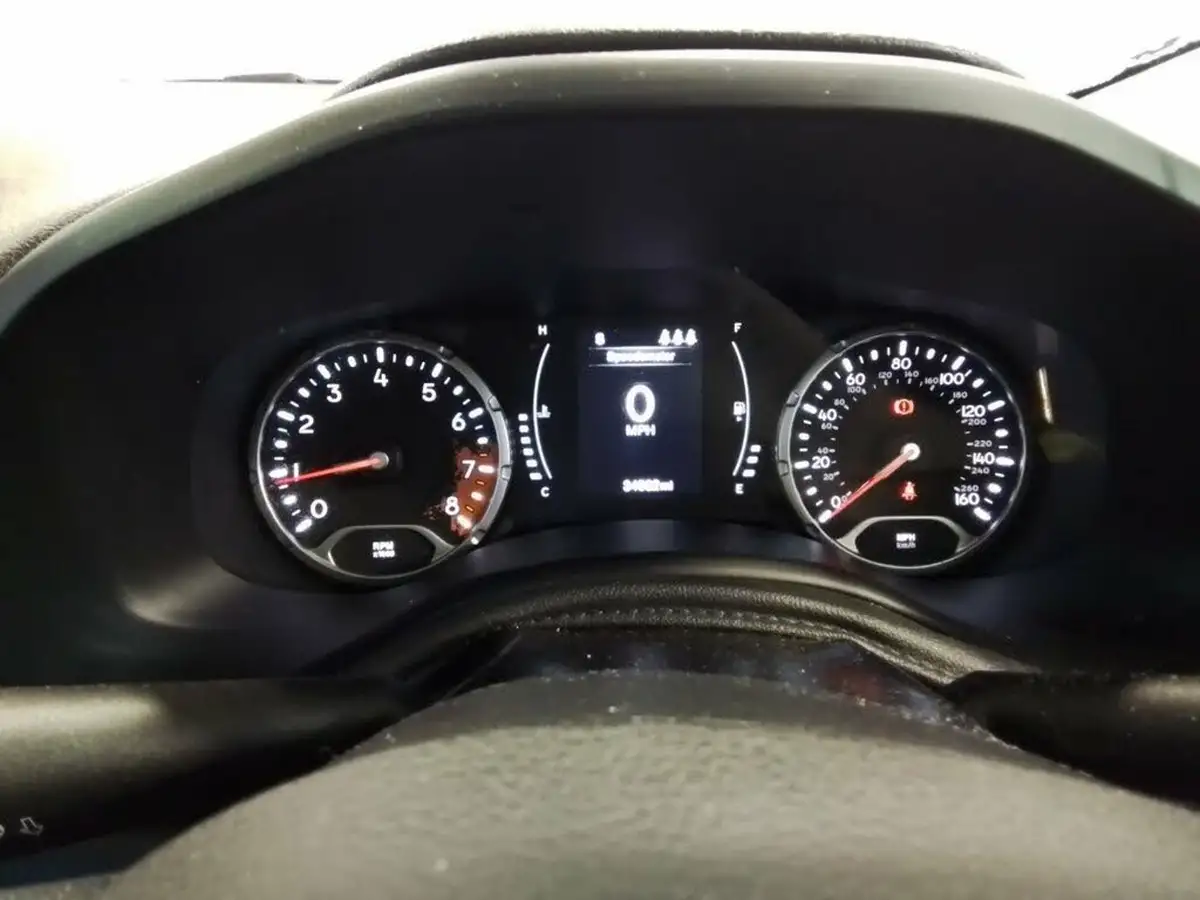 2016-jeep-renegade-16l-e-torq-longitude-big-11