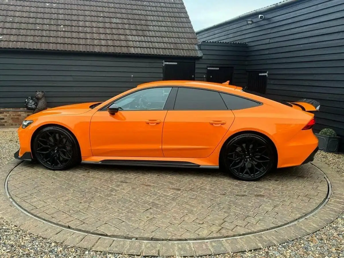 2020-audi-rs7-40-tfsi-carbon-black-big-52