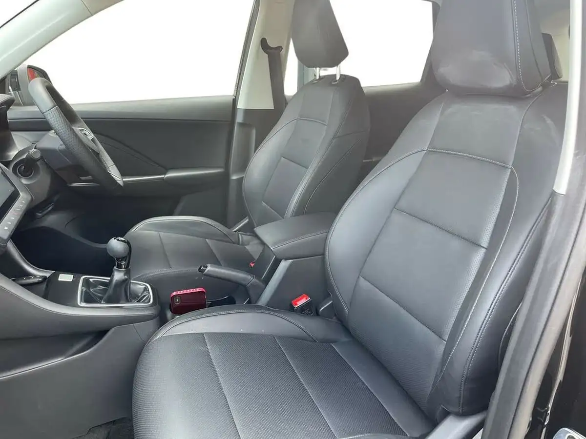 2025-mg-zs-suv-15-se-115ps-1495cc-big-9