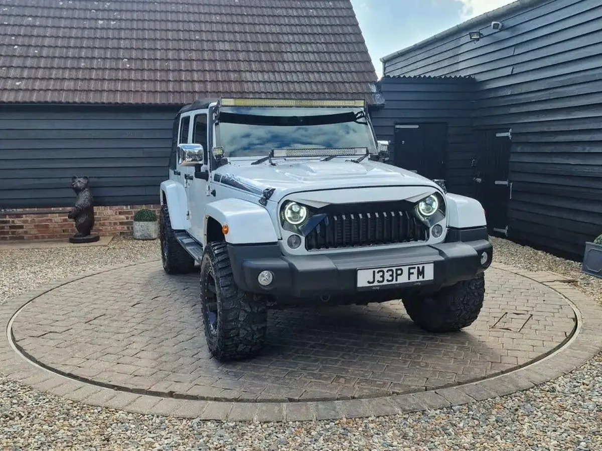 2014-jeep-wrangler-28crd-overland-unlimited-5d-big-25