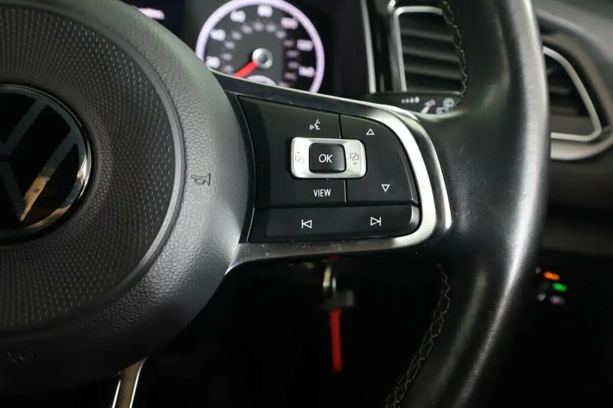 2020-volkswagen-t-roc-15-tsi-black-edition-dsg-big-17