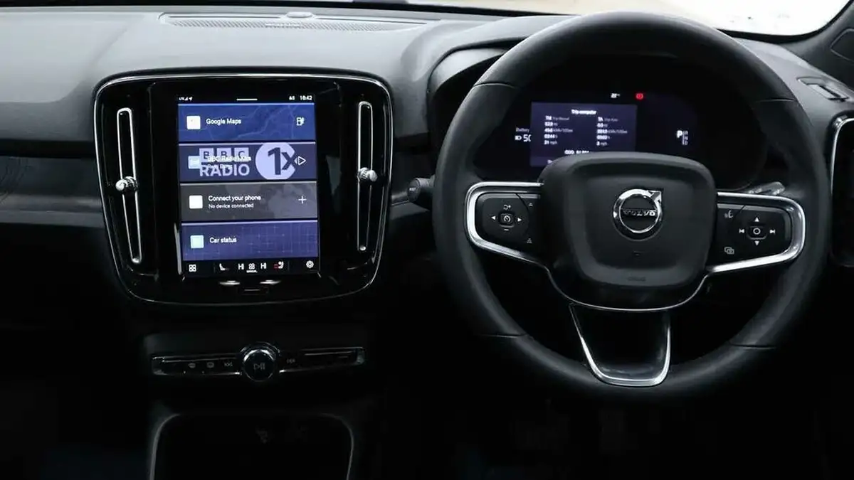 2022-volvo-c40-e-twin-recharge-pro-big-9
