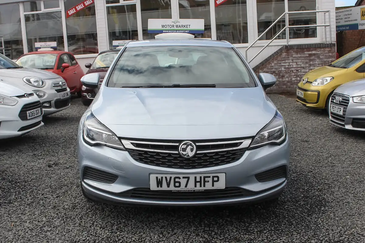 2017-vauxhall-astra-14i-16v-turbo-energy-big-1