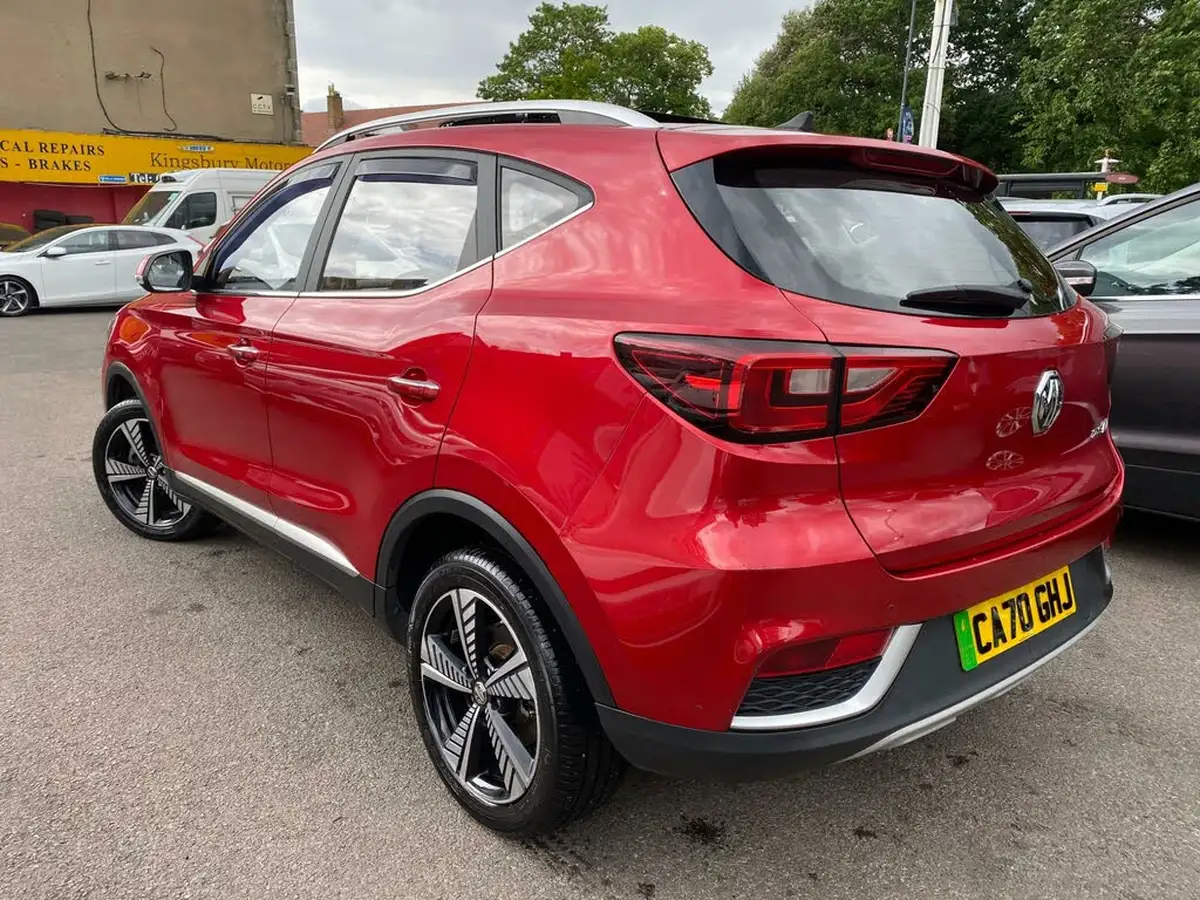 2020-mg-zs-suv-e-exclusive-ev-big-9