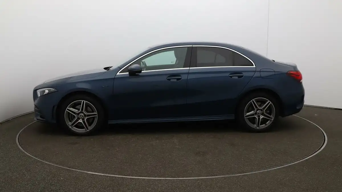 2021-mercedes-benz-a-class-13-a250e-amg-line-executive-saloon-4d-big-65