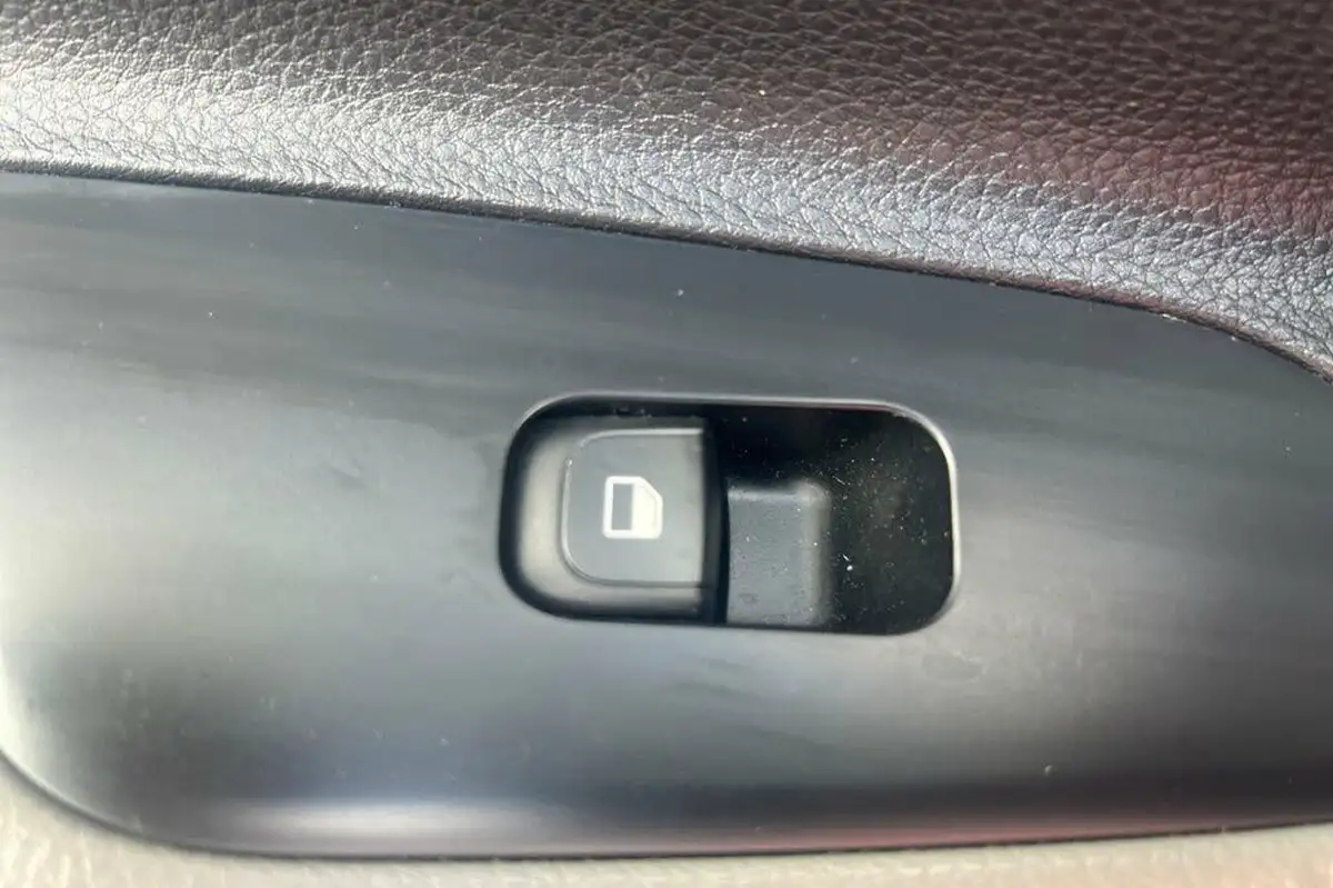 2019-kia-stonic-10-t-gdi-3-big-15