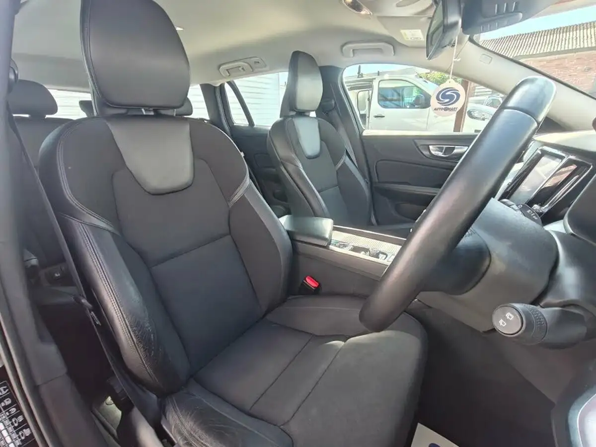 2018-volvo-v60-20td-d4-momentum-geartronic-big-34