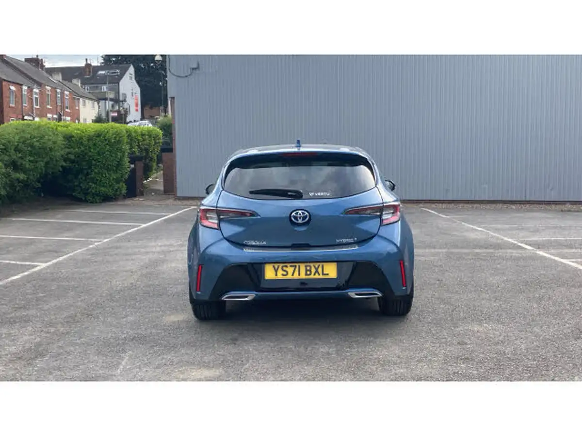 2021-toyota-corolla-20-vvt-i-excel-trk-hatchback-big-18