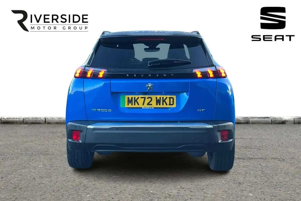 2022-peugeot-2008-suv-e-gt-premium-big-9