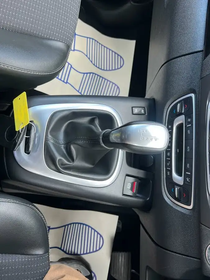2016-renault-scenic-15dci-dynamique-nav-edc-auto-big-46