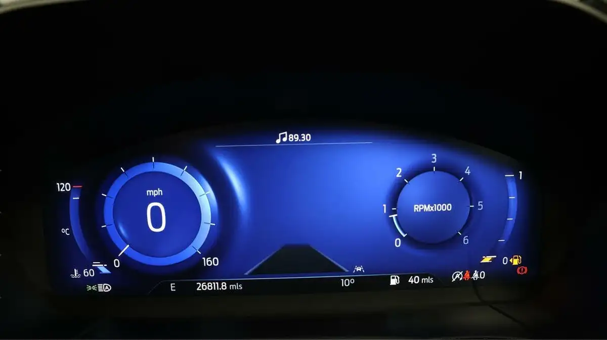 2022-ford-kuga-big-9