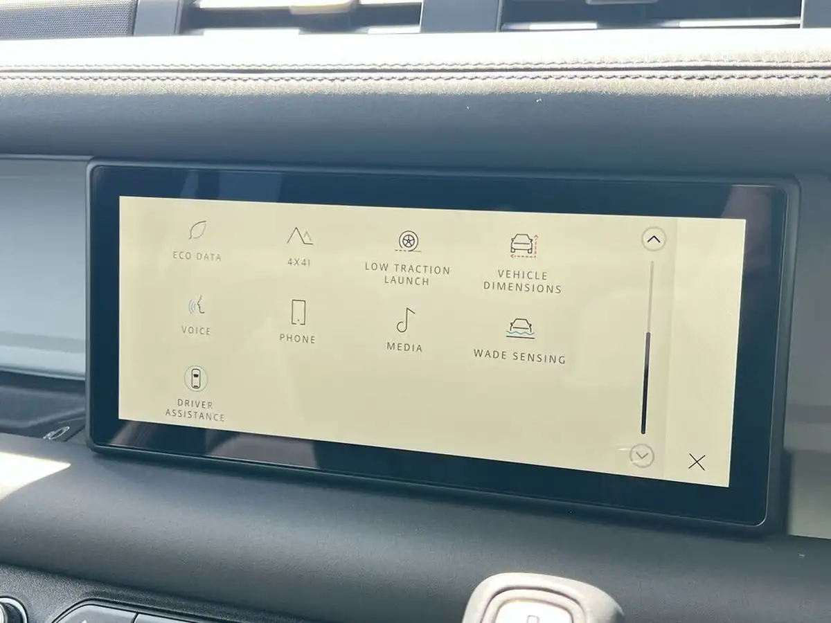 2024-land-rover-110-defender-30-d250-xs-edition-big-54